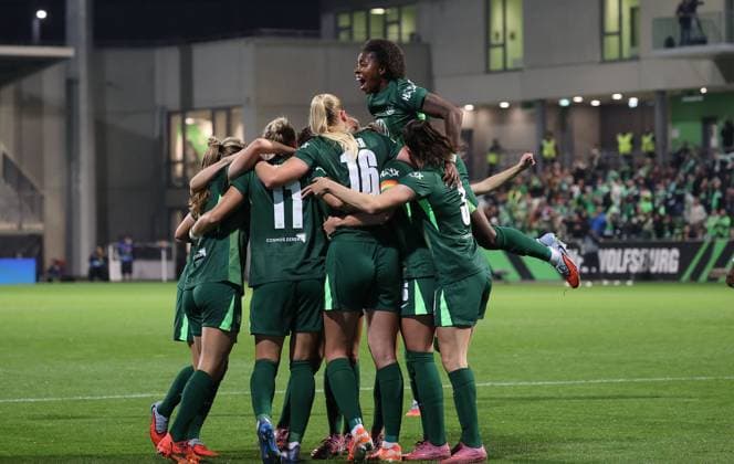 Women VfL Wolfsburg vs Paris Saint Germain Wolfsburg, 08 10 2025, Womens soccer, Champions League, Matchday 1, VfL Wolfsburg vs Paris Saint Germain, Picture shows Alexandra Popp vfL, 11 Wolfsburg