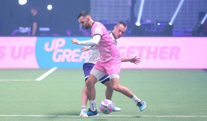 Recording date October 6, 2025 Indoor soccer, The Icon League, season three, match day two at Sporthalle Hamburg in Alsterdorf match two Plyrs United The Pack FC Christian Clemens Pack FC, h , Adrijan Micevski Winterhude Hamburg