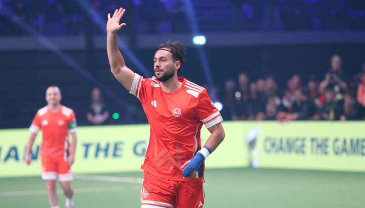 Recording date 6 October 2025 Indoor soccer, The Icon League, season three, match day two at Sporthalle Hamburg in Alsterdorf match four Wontorriors FC B2B United Kerem Carolus Wontorriors Winterhude Hamburg