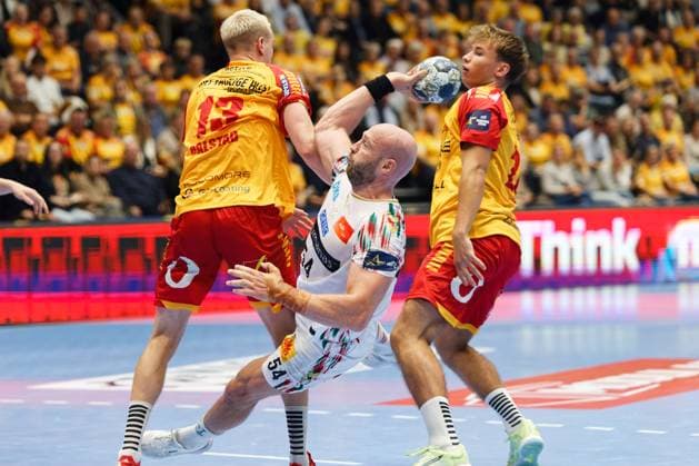 GOG v Magdeburg, EHF Champions League Handball, Svendborg, Denmark Svendborg, Denmark. 08th, October 2025. Oscar Bergendahl (54) of Magdeburg seen during the EHF Champions League match between GOG and Magdeburg at Arena Svendborg in Svendborg. Denmark, Svendborg  Copyright: xGonzalesxPhoto LauxNielsenx