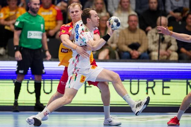 GOG v Magdeburg, EHF Champions League Handball, Svendborg, Denmark Svendborg, Denmark. 08th, October 2025. Felix Claar (7) of Magdeburg seen during the EHF Champions League match between GOG and Magdeburg at Arena Svendborg in Svendborg. Denmark, Svendborg  Copyright: xGonzalesxPhoto LauxNielsenx