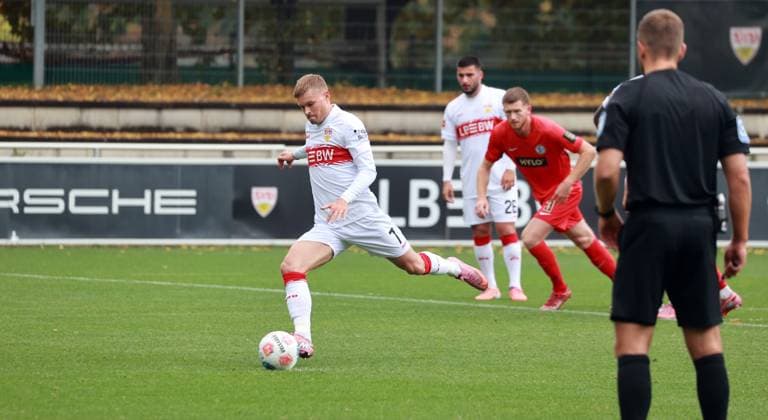 09 10 25 VfB Stuttgart SV Elversberg Germany, Stuttgart, 09 10 2025, Football, Bundesliga, Test match, VfB Stuttgart SV Elversberg Maximilian Mittelstädt VfB Stuttgart Goal Penalty 1 0 Mittelstädt