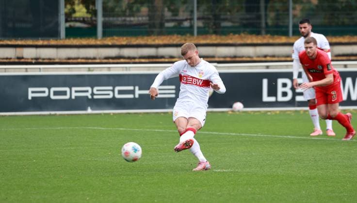 09 10 25 VfB Stuttgart SV Elversberg Germany, Stuttgart, 09 10 2025, Football, Bundesliga, Test match, VfB Stuttgart SV Elversberg Maximilian Mittelstädt VfB Stuttgart Goal Penalty 1 0 Mittelstädt
