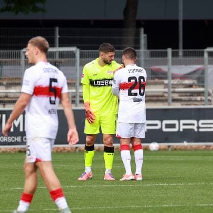 09 10 25 VfB Stuttgart SV Elversberg Germany, Stuttgart, 09 10 2025, Football, Bundesliga, Test match, VfB Stuttgart SV Elversberg v l Fabian Bredlow, Deniz Undav both VfB Stuttgart