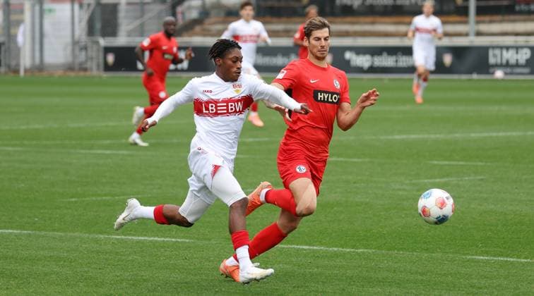 BAU 09 10 2025 Stuttgart Football VfB Stuttgart vs SV Elversberg, f l Justin Diehl VfB , Maximilian Rohr Elversberg