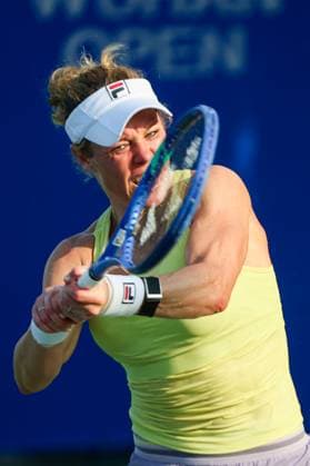 WUHAN, CHINA - OCTOBER 09: Laura Siegemund of Germany returns a shot in the Women s Singles Round of 16 match against Magdalena Frech of Poland on day 6 of 2025 Wuhan Open at Optics Valley International Tennis Center on October 9, 2025 in Wuhan, Hubei Province of China.  Copyright: xVCGx 111596144627