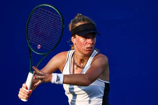 WUHAN, CHINA - OCTOBER 09: Magdalena Frech of Poland returns a shot in the Women s Singles Round of 16 match against Laura Siegemund of Germany on day 6 of 2025 Wuhan Open at Optics Valley International Tennis Center on October 9, 2025 in Wuhan, Hubei Province of China.  Copyright: xVCGx 111596144654