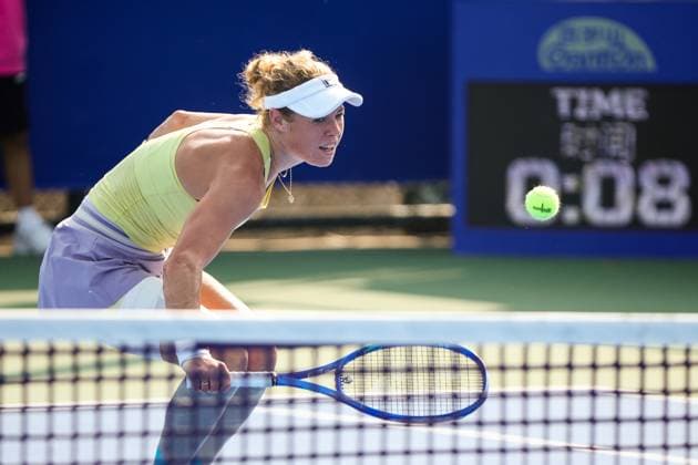 WUHAN, CHINA - OCTOBER 09: Laura Siegemund of Germany returns a shot in the Women s Singles Round of 16 match against Magdalena Frech of Poland on day 6 of 2025 Wuhan Open at Optics Valley International Tennis Center on October 9, 2025 in Wuhan, Hubei Province of China.  Copyright: xVCGx 111596144681