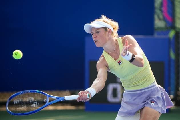 WUHAN, CHINA - OCTOBER 09: Laura Siegemund of Germany returns a shot in the Women s Singles Round of 16 match against Magdalena Frech of Poland on day 6 of 2025 Wuhan Open at Optics Valley International Tennis Center on October 9, 2025 in Wuhan, Hubei Province of China.  Copyright: xVCGx 111596144682