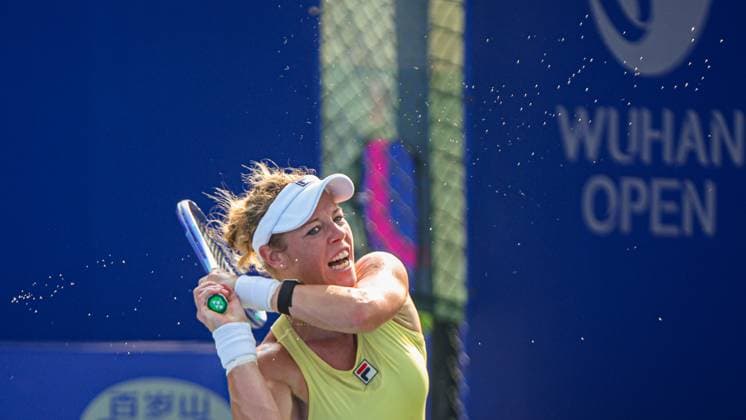 WUHAN, CHINA - OCTOBER 09: Laura Siegemund of Germany returns a shot in the Women s Singles Round of 16 match against Magdalena Frech of Poland on day 6 of 2025 Wuhan Open at Optics Valley International Tennis Center on October 9, 2025 in Wuhan, Hubei Province of China.  Copyright: xVCGx 111596144684