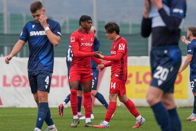 Junior Adamu SC Freiburg, 20 and Yuito Suzuki SC Freiburg, 14 goal celebration, emotions, goal shot, goal, goal, goal, soccer, test match, SC Freiburg vs Karlsruher SC, 09 10 2025, test match, Europa Park Stadion, Freiburg, Germany Freiburg Europa Park Stadion Baden Wuerttemberg Germany Copyright: xArnexAmbergx