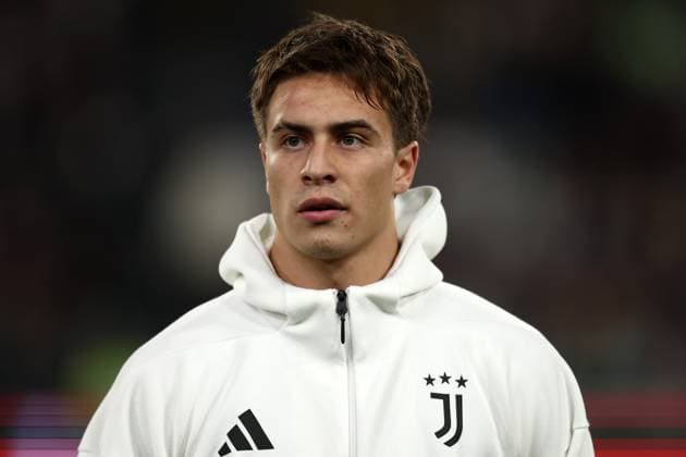 Juventus Fc - Ac Milan Kenan Yildiz of Juventus Fc looks on during the Serie A match beetween Juventus Fc and Ac Milan at Allianz Stadium on October 5, 2025 in Turin, Italy . Torino Allianz Stadium Italy Copyright: xMarcoxCanonierox
