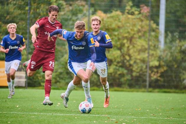 09 10 2025, Football, Men, Test match, Friendly match, Season 2025 2026, Holstein Kiel Aarhus GF Phil Harres Kiel Holstein Stadion, Projensdorf, T Schleswig Holstein Germany
