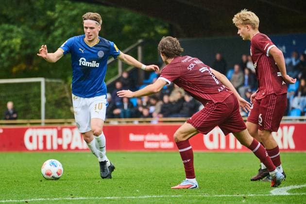 09 10 2025, Football, Men, Test match, Friendly match, Season 2025 2026, Holstein Kiel Aarhus GF Jonas Therkelsen Kiel Holstein Stadion, Projensdorf, T Schleswig Holstein Germany