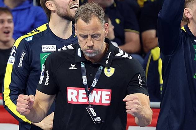 09 10 2025, xrekx, Handball Daikin HBL, Rhein Neckar Loewen Frisch AUF Göppingen v l Maik Machulla Trainer Rhein Necker Loewen DFL DFB REGULATIONS PROHIBIT ANY USE OF PHOTOGRAPHS as IMAGE SEQUENCES and or QUASI VIDEO Mannheim