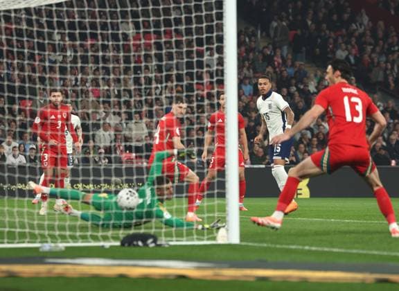London, England, 9th October 2025. Morgan Rogers of England scores the first goal during the England vs Wales International Friendly, Länderspiel, Nationalmannschaft match at Wembley Stadium, London. Picture credit should read: Paul Terry Sportimage EDITORIAL USE ONLY. No use with unauthorised audio, video, data, fixture lists, club league logos or live services. Online in-match use limited to 120 images, no video emulation. No use in betting, games or single club league player publications. SPI_010_PT_Eng_Wal SPI-4207-0029