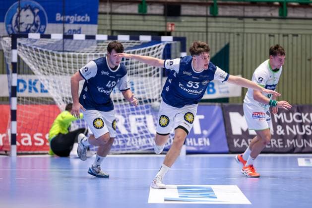 09 10 2025, Handball, HBL, Bergischer HC HSG Wetzlar, Unihalle Wuppertal Soeren Steinhaus BHC 53 cheering after the goal North Rhine-Westphalia Germany
