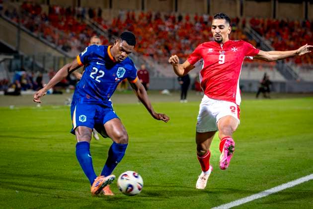 Netherlands defender Denzel Dumfries, Malta player Ilyas Chouaref during the match Malta vs Netherlands at the National Stadium Ta Qali for the European Qualifiers Group G season 2025-2026 in ATTARD, Malta on 9 October 2025, (photo by Marcel van Dorst EYE4images DeFodi Images) Netherlands defender Denzel Dumfries, Malta player Ilyas Chouaref during the match Malta vs Netherlands at the National Stadium Ta Qali for the European Qualifiers Group G season 2025 2026 in ATTARD, Malta on 9 October 2025, photo by Marcel van Dorst EYE4images DeFodi Images