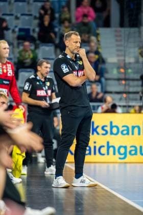 Maik Machulla 999 Rhein Neckar Löwen watches the game intently on the touchline Maik Machulla 999 Rhein Neckar Löwen intently on the touchline Copyright: xSpeedshotx