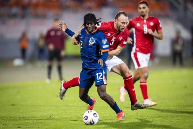 ATTARD - (l-r) Jeremie Frimpong of the Netherlands and Ryan Camenzuli of Malta at the National Stadium during the Dutch national team, Nationalteam s 2026 FIFA World Cup, WM, Weltmeisterschaft, Fussball qualifying match against Malta. ANP KOEN VAN WEEL xVIxANPxSportx xxANPxIVx 538794391 originalFilename: 538794391.jpg