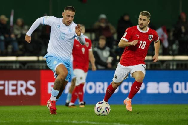 SOCCER - FIFA WC quali, AUT vs SMR VIENNA,AUSTRIA,09.OCT.25 - SOCCER - FIFA World Cup, WM, Weltmeisterschaft, Fussball 2026, European Qualifiers, group stage, OEFB international match, Länderspiel, Nationalmannschaft Austria vs San Marino. Image shows Samuele Zannoni (SMR) and Romano Schmid (AUT).  GEPAxpictures xDavidxBitzan