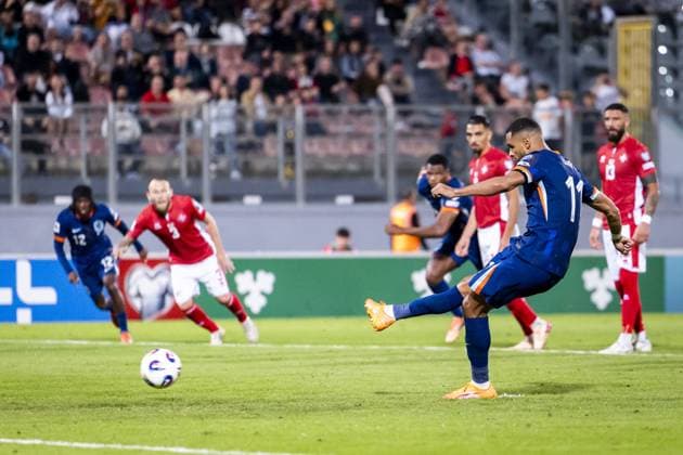 ATTARD - (l-r) Cody Gakpo of the Netherlands scores a goal at the National Stadium during the Dutch national team, Nationalteam s 2026 FIFA World Cup, WM, Weltmeisterschaft, Fussball qualifying match against Malta. ANP KOEN VAN WEEL xVIxANPxSportx xxANPxIVx 538797857 originalFilename: 538797857.jpg