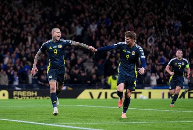 Lyndon Dykes of Scotland celebrates scoring to give Scotland a 3-1 lead. Scotland v Greece, FIFA 2026 World Cup Qualifying, Group C, Football, Hampden Park, Glasgow, Scotland, UK - 09 Oct 2025Glasgow Hampden Park United Kingdom EDITORIAL USE ONLY No use with unauthorised audio, video, data, fixture lists, club league logos or live services. Online in-match use limited to 120 images, no video emulation. No use in betting, games or single club league player publications.  Copyright: xStuartxWallace Shutterstockx 15522896dk