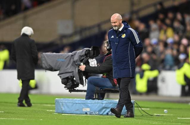 Glasgow, Scotland, 9th October 2025. Steve Clarke Coach of Scotland during the Scotland vs Greece FIFA World Cup, WM, Weltmeisterschaft, Fussball European Qualifying match at Hampden Park, Glasgow. Picture credit should read: Neil Hanna Sportimage EDITORIAL USE ONLY. No use with unauthorised audio, video, data, fixture lists, club league logos or live services. Online in-match use limited to 120 images, no video emulation. No use in betting, games or single club league player publications. SPI_080_NH_Scotland_Greece SPI-4206-0080