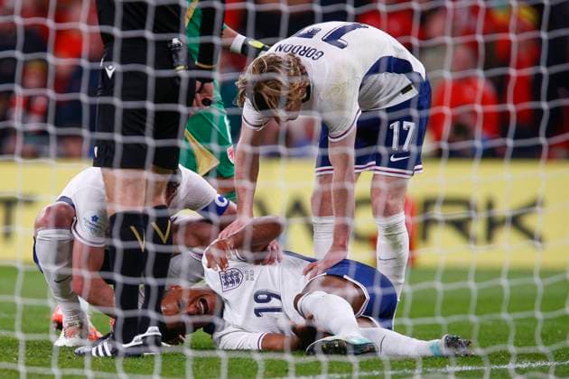 England v Wales International Friendly, Länderspiel, Nationalmannschaft Ollie Watkins of England takes a knock during the International Friendly match at Wembley Stadium, London UK Newspapers OUT Copyright: xPaulxChestertonx FIL-22337-0099