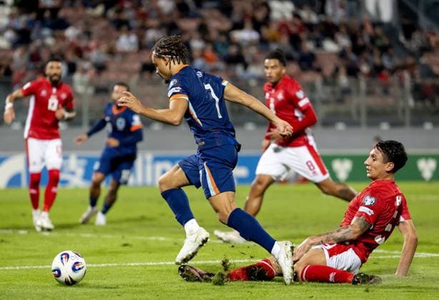 ATTARD - (l-r) Xavi Simons of the Netherlands and Kurt Shaw of Malta at the National Stadium during the Netherlands 2026 FIFA World Cup, WM, Weltmeisterschaft, Fussball qualifying match against Malta. ANP KOEN VAN WEEL xVIxANPxSportx xxANPxIVx 538804550 originalFilename: 538804550.jpg
