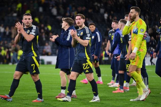 UK: Scotland v Greece, UEFA World Cup Qualifiers at Hampden Park, Glasgow, Scotland on 09 October 2025: Pictured: Anthony Ralston (Scotland) applauds the fans after the match Glasgow Hampden Park Scotland Copyright: xAlexxToddx