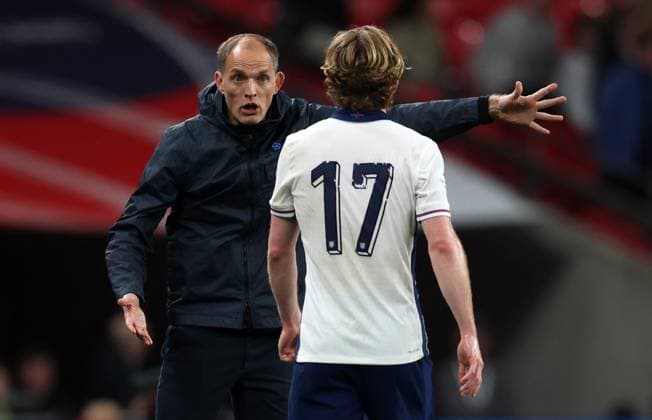 England Head Coach Thomas Tuchel with Anthony Gordon of England England v Wales - Alzheimer s Society at Wembley Stadium, London. UK. 9 OCT 2025Wembley Wembley Stadium London United Kingdom EDITORIAL USE ONLY No use with unauthorised audio, video, data, fixture lists (outside the EU), club league logos or live services. Online in-match use limited to 45 images (+15 in extra time). No use to emulate moving images. No use in betting, games or  Copyright: xJASONPIX Shutterstockx 15526626ef