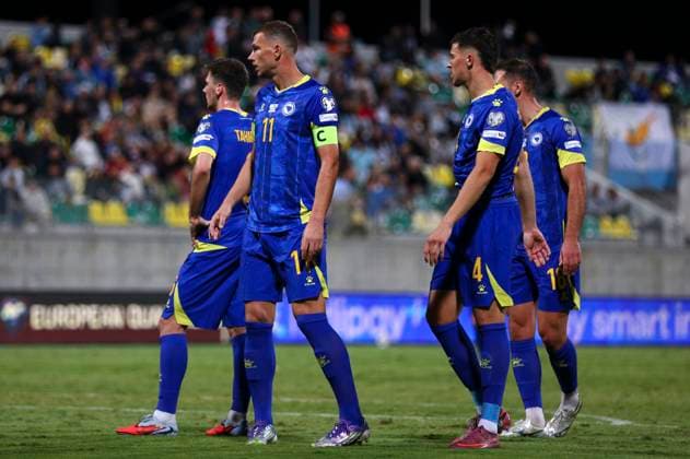 Cyprus Bosnia WCup Soccer Bosnia-Herzegovina players during a World Cup qualifying soccer match between Cyprus and Bosnia and Herzegovina at the AEK Arena in Larnaca. Cyprus, Thursday, October 9, 2025 Larnaca Cyprus  Copyright: xDanilxShamkinx originalFilename:shamkin-notitle251009_nperN.jpg