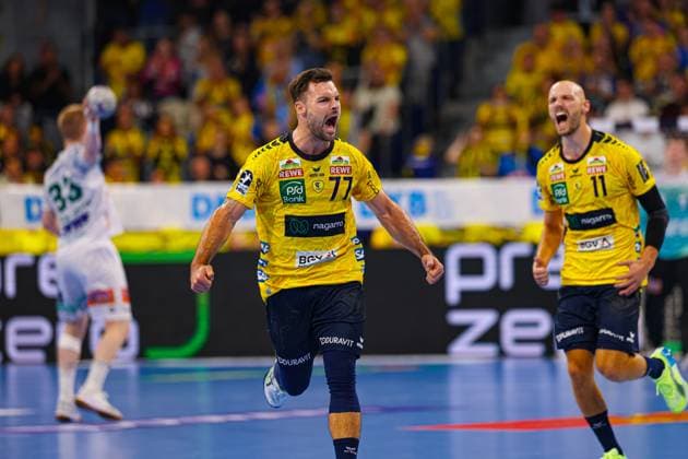 Rhein-Neckar Löwen vs Frisch Auf Göppingen DAIKIN Handball Bundesliga Dani Baijens (Rhein-Neckar Löwen) during the DAIKIN Handball Bundesliga 2025 26 match between Rhein-Neckar Löwen and Frisch Auf Göppingen at SAP Arena in Mannheim, Germany, on October 8, 2025. (Photo by Kadir Caliskan Middle East Images) Mannheim Baden-Wurttemberg Germany Copyright: xKadirxCaliskanx