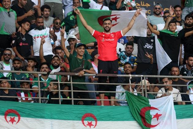Algeria v Somalia - 2026 FIFA World Cup, WM, Weltmeisterschaft, Fussball Qualifier Supporters of Algeria cheer during the 2026 FIFA World Cup Qualifiers soccer match between Somalia and Algeria in Oran, Algeria, on October 9, 2025. Oran Algeria  Copyright: xAPPx originalFilename:app-notitle251009_npsLC.jpg
