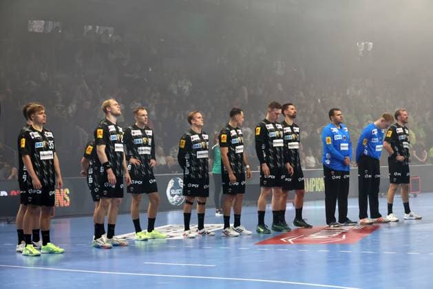 DEU, EHF Champions League, Fuechse Berlin vs DINAMO BUCURESTI, 09 10 2025, Max Schmeling Halle, Berlin, DEU, EHF Champions League, Fuechse Berlin vs DINAMO BUCURESTI, in the picture Fuechse player circle nordphotoxGmbHx xEngler nph00076