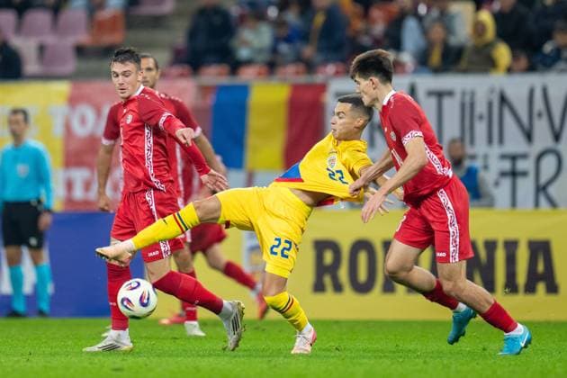 Football, International match, Romania - Moldova