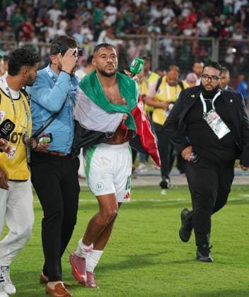 World Cup Qualifiers - Algeria v Somalia Youcef Belaïli of the Algerian national soccer team celebrate their victory during Algeria v Somalia compete for a World Cup qualifying match at Miloud Hadefi Stadium in Bir El Djir. Bir El Djir, Algérie, October 9, 2025. Photo by Hamza Bouhara ABACAPRESS.COM Oran Algeria  Copyright: xBouharaxHamza ABACAx
