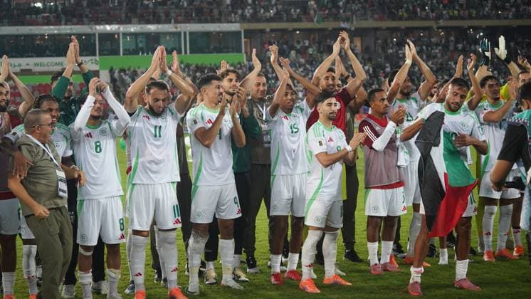 World Cup Qualifiers - Algeria v Somalia Anis Hadj Moussa, Baghdad Bounedjah, Amine Gouiri, Rafik Belghali, Mohammed Amoura and Youcef Belaïli of the Algerian national soccer team celebrate their victory during Algeria v Somalia compete for a World Cup qualifying match at Miloud Hadefi Stadium in Bir El Djir. Bir El Djir, Algérie, October 9, 2025. Photo by Hamza Bouhara ABACAPRESS.COM Oran Algeria  Copyright: xBouharaxHamza ABACAx