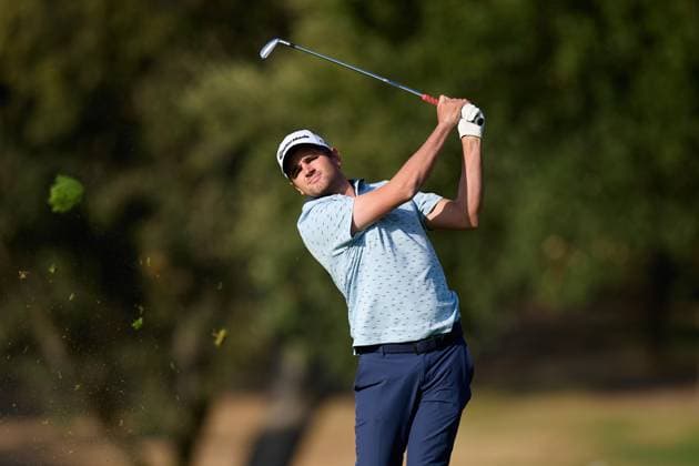 Open de Espa–a presented by Madrid 2025 - Day Two Casey Jarvis of South Africa plays his second shoot on the first hole during the Open de Espa–a presented by Madrid 2025 at Club de Campo Villa de Madrid on October 10, 2025, in Madrid, Spain. Madrid Club de Campo Villa de Madrid Madrid Spain RL_OpESP_DPWT_000233 Copyright: xRicardoxLarreinax