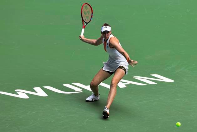 WUHAN, CHINA - OCTOBER 10: Elena Rybakina of Kazakhstan competes in the Women s Singles Quarterfinal match against Aryna Sabalenka on day 7 of 2025 Wuhan Open at Optics Valley International Tennis Center on October 10, 2025 in Wuhan, Hubei Province of China.  Copyright: xVCGx 111596355625