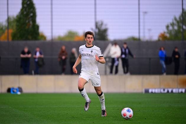 10 10 2025 Moenchengladbach Football, Men, Season 2025 2026, Test match, Borussia Moenchengladbach vs Preussen Muenster Oscar Fraulo Gladbach DFL regulations prohibit any use of photographs as image sequences and or quasi video Borussia Park NRW Germany