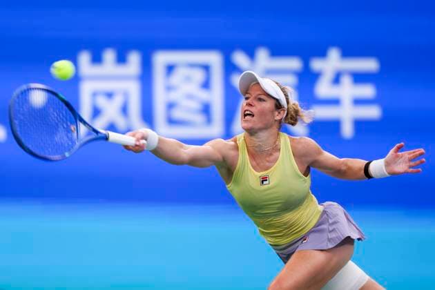 WUHAN, CHINA - OCTOBER 10: Laura Siegemund of Germany competes in the Women s Singles Quarterfinal match against Coco Gauff of the United States on day 7 of 2025 Wuhan Open at Optics Valley International Tennis Center on October 10, 2025 in Wuhan, Hubei Province of China.  Copyright: xVCGx 111596359871