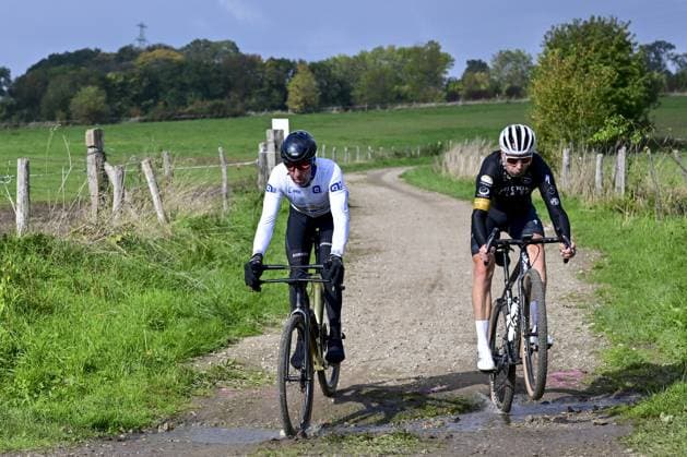 Gravel cyclists pictured during a reconnaissance on the track of this weekend s UCI World Gravel Championships, Friday 10 October 2025 in Maastricht, The Netherlands. DIRKxWAEM  x136471586x