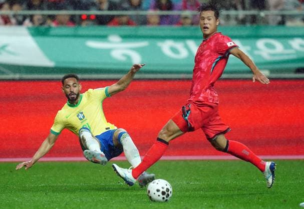 Friendly football match ( South Korea vs Brazil - 20251010 ) SEOUL, SOUTH KOREA, OCT 10: Matheus Cunha of Brazil National Football Team during the friendly football match match between South Korea National Football Team and Brazil National Football Team at the Seoul World Cup Stadium in Seoul, South Korea on October 10, 2025. (Editorial Use Only) Seoul the Seoul World Cup Stadium South Korea 8230_285306 Copyright: xSeokyongxLee PentaxPressx