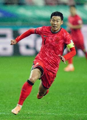 Friendly football match ( South Korea vs Brazil - 20251010 ) SEOUL, SOUTH KOREA, OCT 10: Son Heung-min of South Korea National Football Team during the friendly football match match between South Korea National Football Team and Brazil National Football Team at the Seoul World Cup Stadium in Seoul, South Korea on October 10, 2025. (Editorial Use Only) Seoul the Seoul World Cup Stadium South Korea 8230_285324 Copyright: xSeokyongxLee PentaxPressx