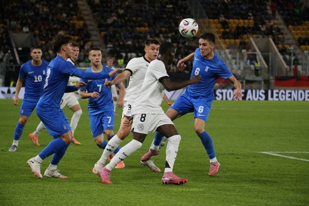 10 10 2025, xmohx, Football U 21 European Championship Qualification, Germany Greece v l Noel Aseko German National Football Team DFB U21 Nicolo Tresoldi German National Football Team DFB U21 Sotirios Kontouris Greece U21 duel, action, action, battle for the ball DFL DFB REGULATIONS PROHIBIT ANY USE OF PHOTOGRAPHS as IMAGE SEQUENCES and or QUASI VIDEO Jena