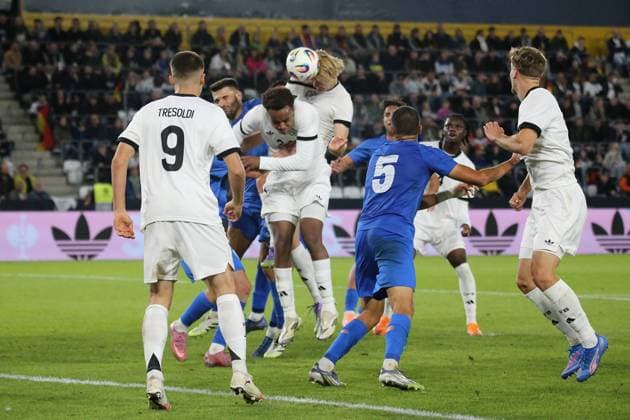 10 10 2025, xmohx, Football U 21 European Championship Qualification, Germany Greece v l Tom Alexander Rothe Deutsche Fussball Nationalmannschaft DFB U21 Torschuetze, erzielt das Tor, Treffer, scores the goal 2 2 DFL DFB REGULATIONS PROHIBIT ANY USE OF PHOTOGRAPHS as IMAGE SEQUENCES and or QUASI VIDEO Jena