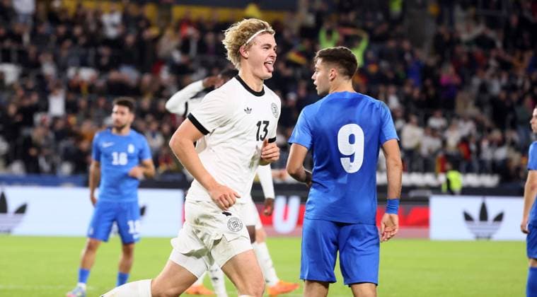 Germany Greece U21 European Championship Qualification Jena, 10 10 2025, Ernst Abbe Sportfeld, Fußball, Länderspiel , U 21 Junioren EM Qualifikation , Deutschland vs Griechenland , Im Bild Tor für Deutschland Tom Alexander Rothe 13, Deutschland trifft perKopf zum 2 2 und jubelt , Nur für journalistische Zwecke For editorial use only DFB UEFA regulations prohibit any use of photographs as image sequences and or quasi video , Picture Point