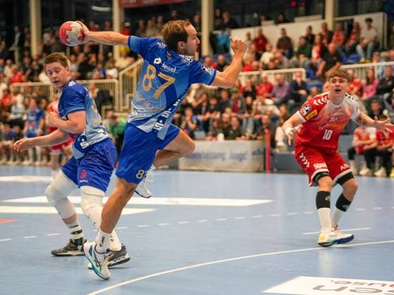 Goal throw by Maxim Schalles TV Grosswallstadt, 87 TuSEM Essen vs TV Grosswallstadt, Handball, 2 Bundesliga, Matchday 7, Season 2025 2026, 10 10 2025 TuSEM Essen vs TV Grosswallstadt, Handball, 2 Bundesliga, Matchday 7, Season 2025 2026, 10 10 2025 Essen Copyright: xEibner-Pressefoto DamianxKruczynx EP_DKI